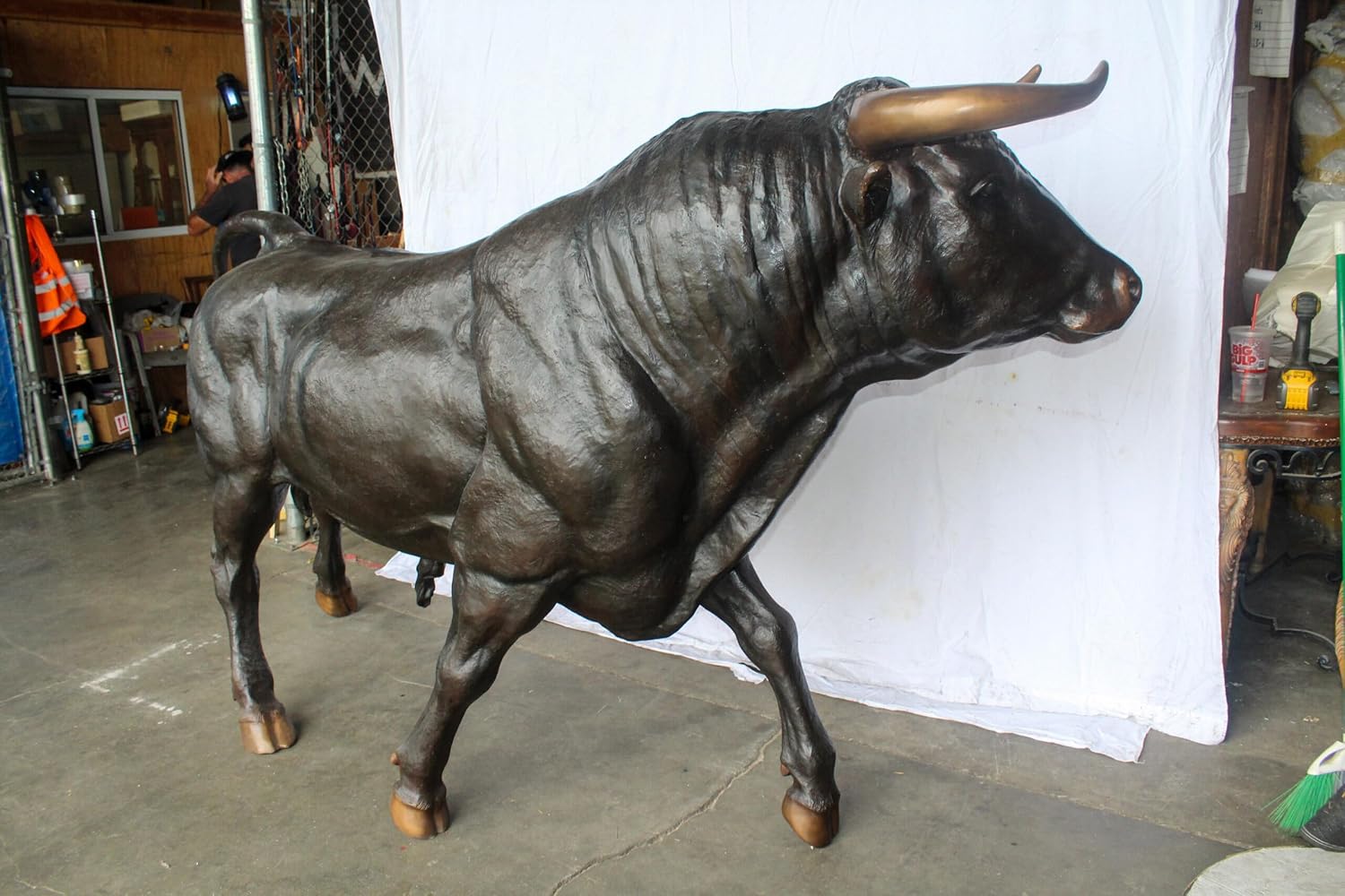 NIFAO giant bronze bull statue worth buying,should I buy NIFAO bronze bull statue,NIFAO bull statue pros cons,best life size bronze bull sculpture,NIFAO charging bull statue vs alternatives,giant bronze bull statue honest opinion performance testing and real-world results