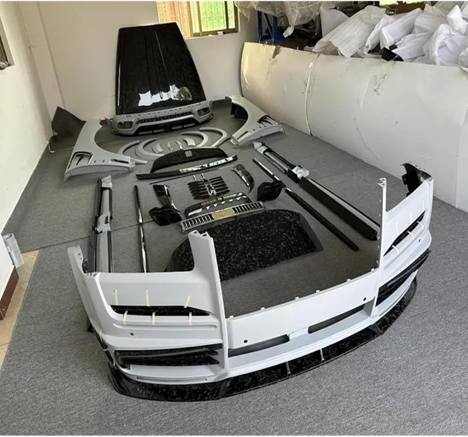 Rolls Royce Cullinan forged carbon fiber kit,Rolls Royce Cullinan body kit worth it,best forged carbon fiber for Cullinan,Cullinan M-style kit pros cons,should I buy a Cullinan body kit,Cullinan carbon kit vs alternatives performance testing and real-world results