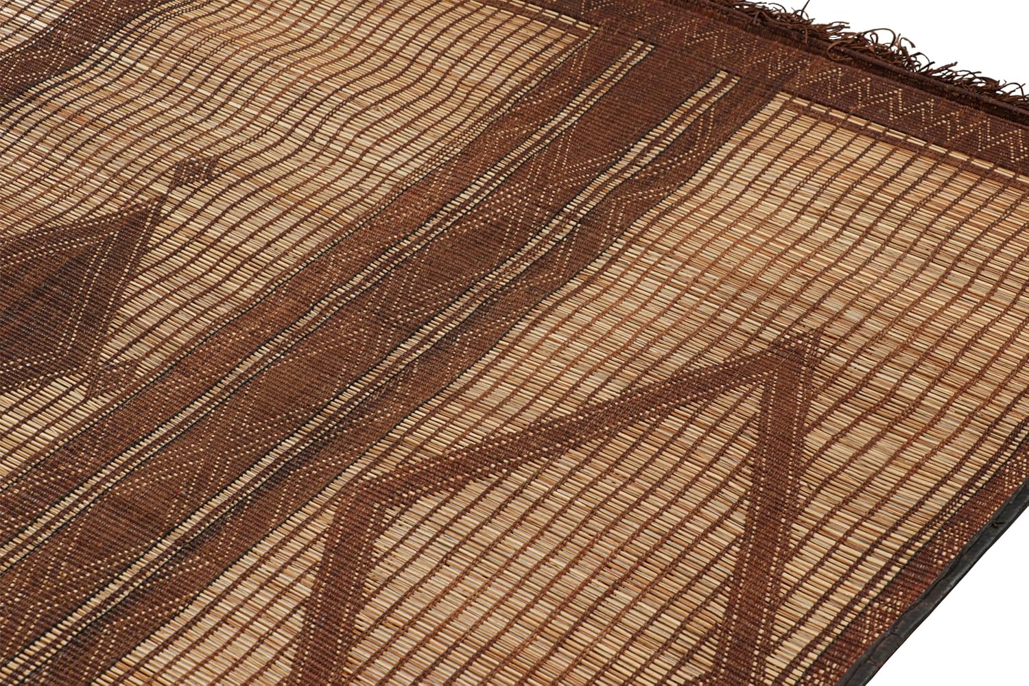 Rug & Kilim Tuareg Mat Worth It? Honest Pros & Cons Analysis 2 Rug & Kilim Tuareg mat worth it,should I buy a Tuareg mat,Rug & Kilim Tuareg mat pros cons,Tuareg mat vs Moroccan rug,best vintage floor covering,oversized Tuareg mat worth buying unboxing and complete package contents