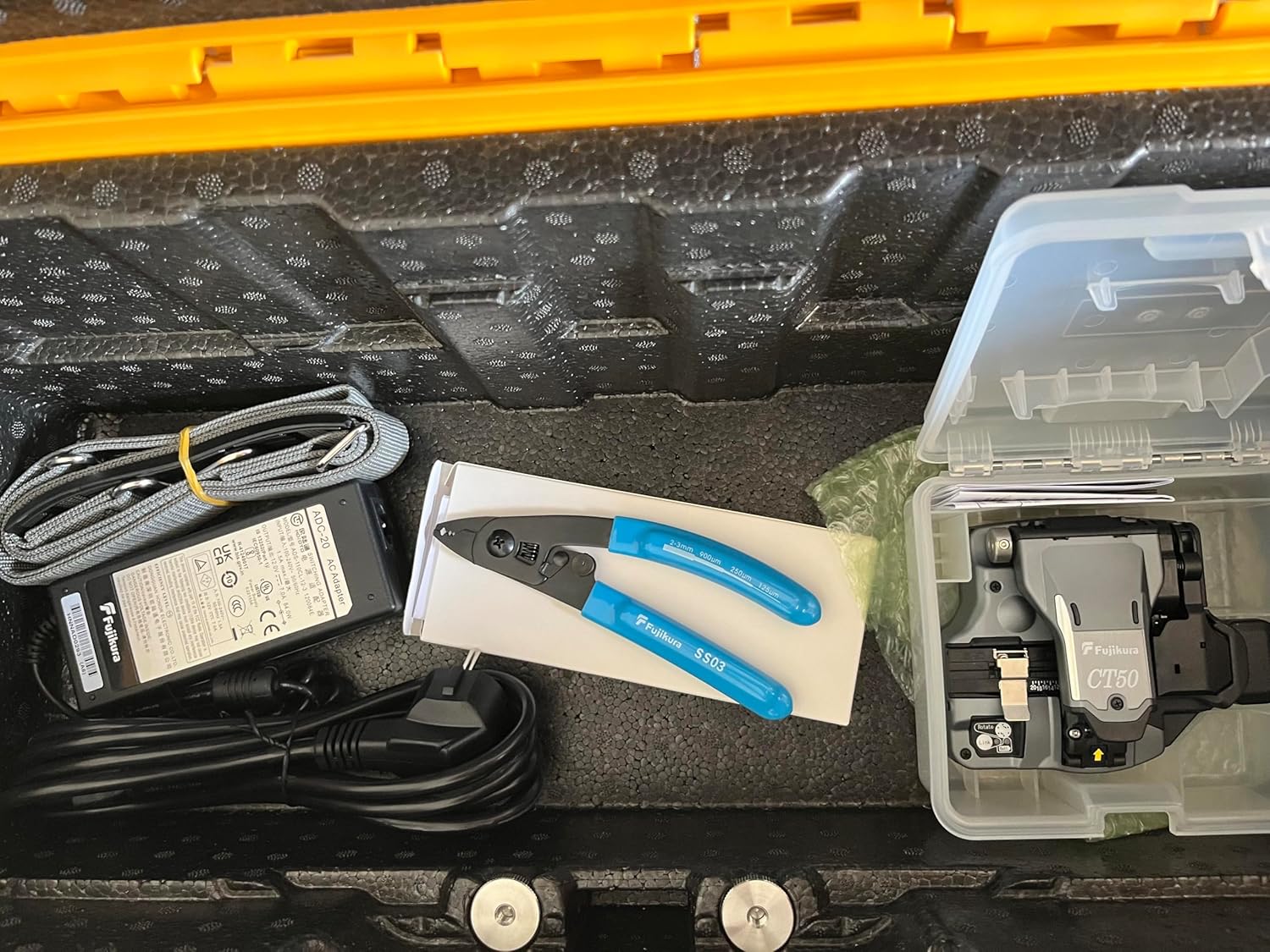 buy Fujikura FSM-88S+ fusion splicer,Fujikura FSM-88S+ vs alternatives,Fujikura FSM-90S+ same model,best core alignment fusion splicer,Fujikura FSM-88S+ pros cons,is Fujikura FSM-88S+ worth buying performance testing and real-world results