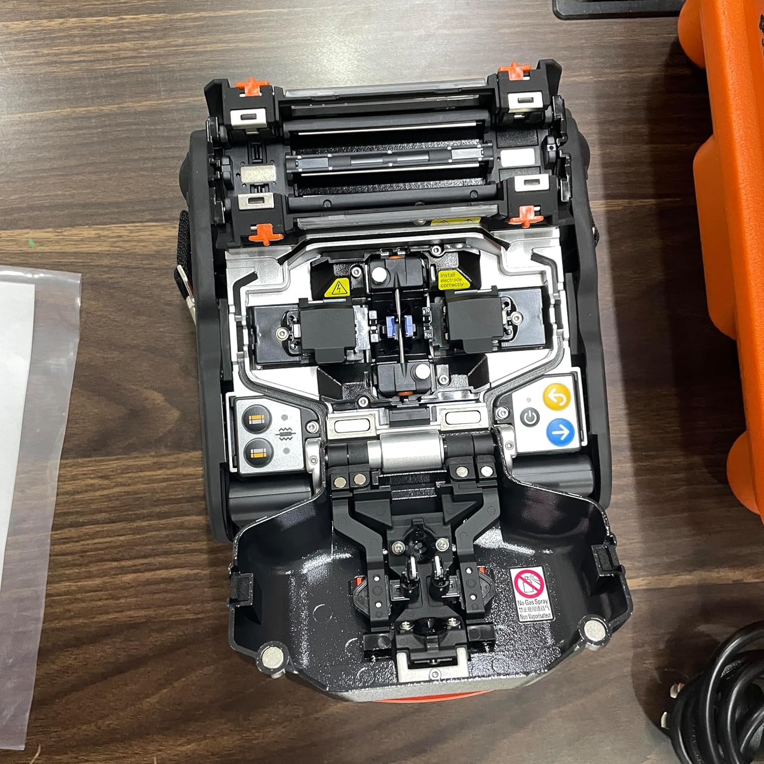 buy Sumitomo Type-82C+ fusion splicer,Sumitomo Type-82C+ vs Fujikura,Sumitomo fusion splicer pros cons,best fusion splicer for fiber optic,should I buy Sumitomo Type-82C+,Sumitomo Type-82C+ worth buying performance testing and real-world results