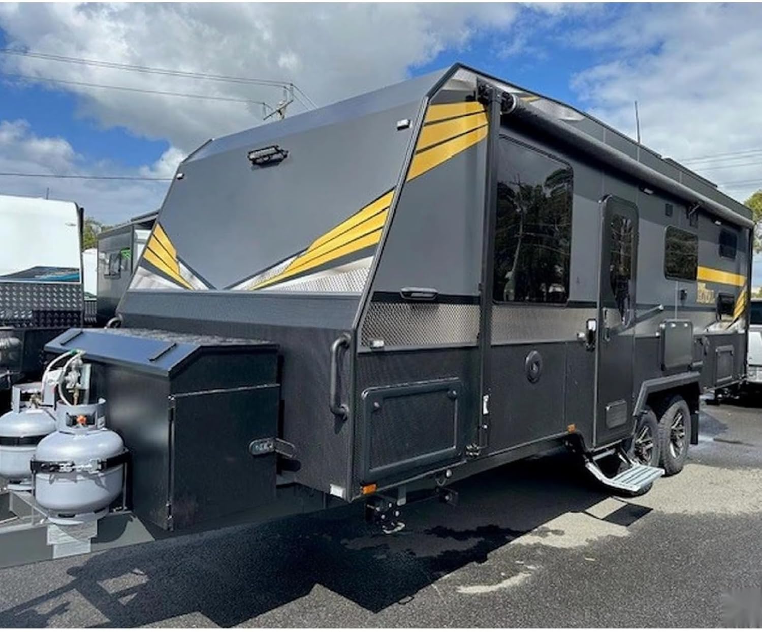 buy aluminum off road camper trailer,aluminum off road camper worth it,best heavy duty travel trailer,aluminum camper trailer pros cons,should I buy an off grid camper,off road travel trailer vs alternatives unboxing and complete package contents