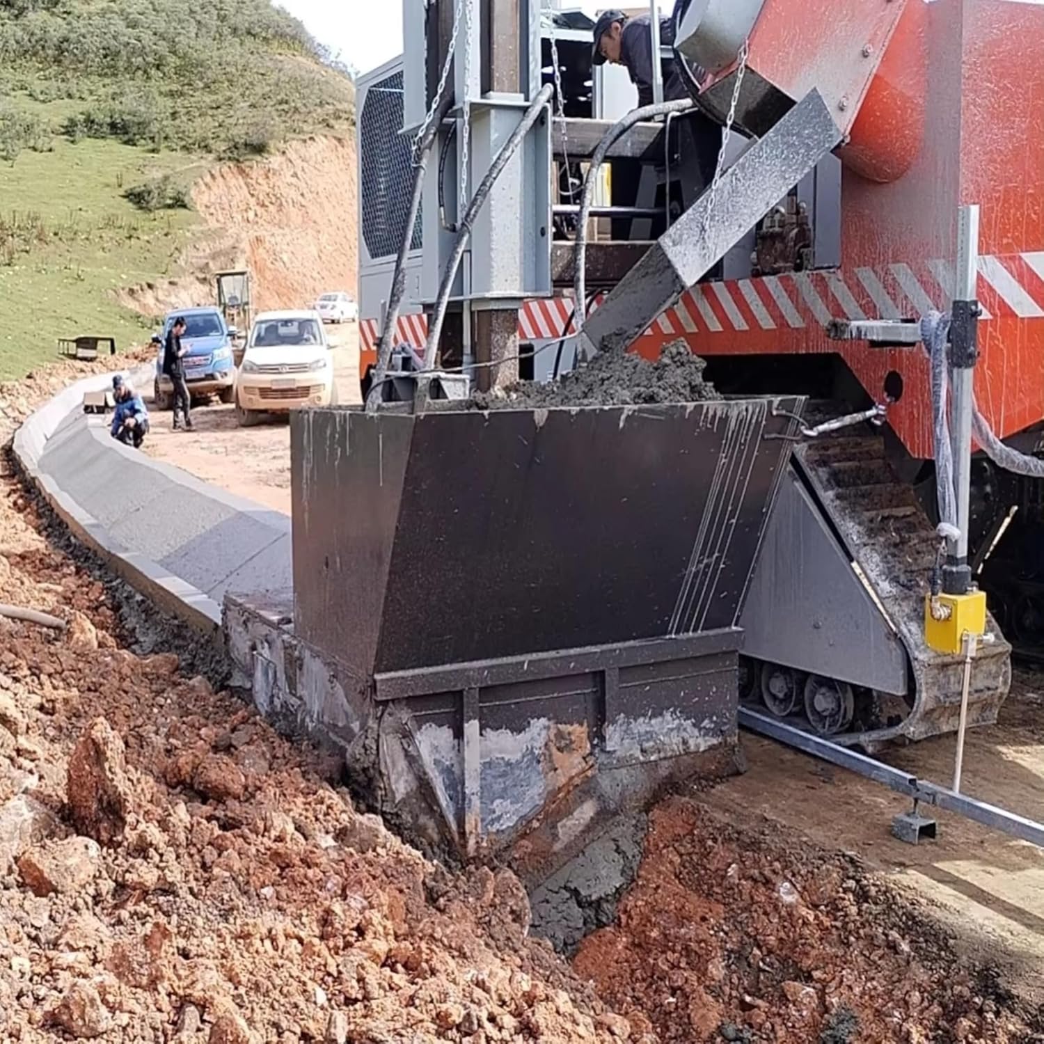 buy automatic slipform curb paver,automatic slipform curb paver worth it,best concrete curb paving machine,slipform curb paver pros cons,automatic curb machine vs alternatives,should I buy a GPS curb paver performance testing and real-world results