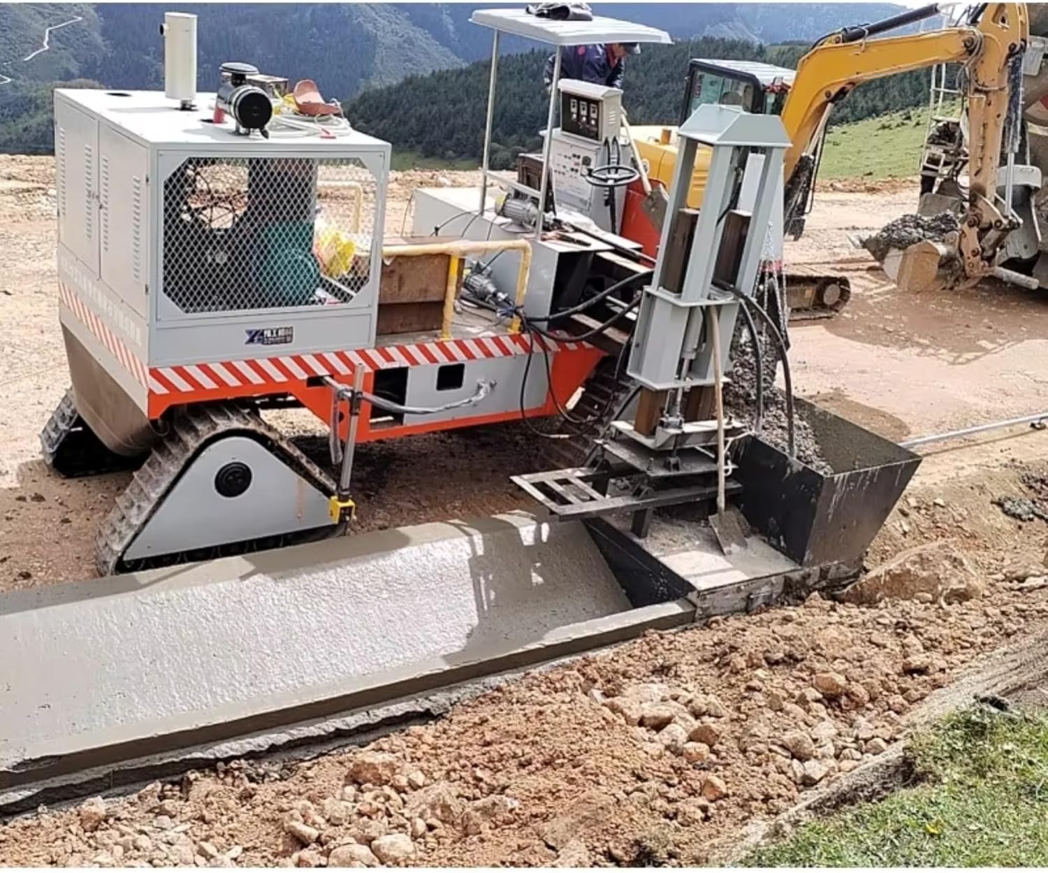Buy Concrete Curb Slipform Machine: Honest Pros & Cons Analysis 4 buy concrete curb slipform machine,concrete curb slipform machine worth it,best curb and gutter paver,concrete curb machine pros cons,should I buy a tracked curb paver,YG curb machine honest performance testing and real-world results
