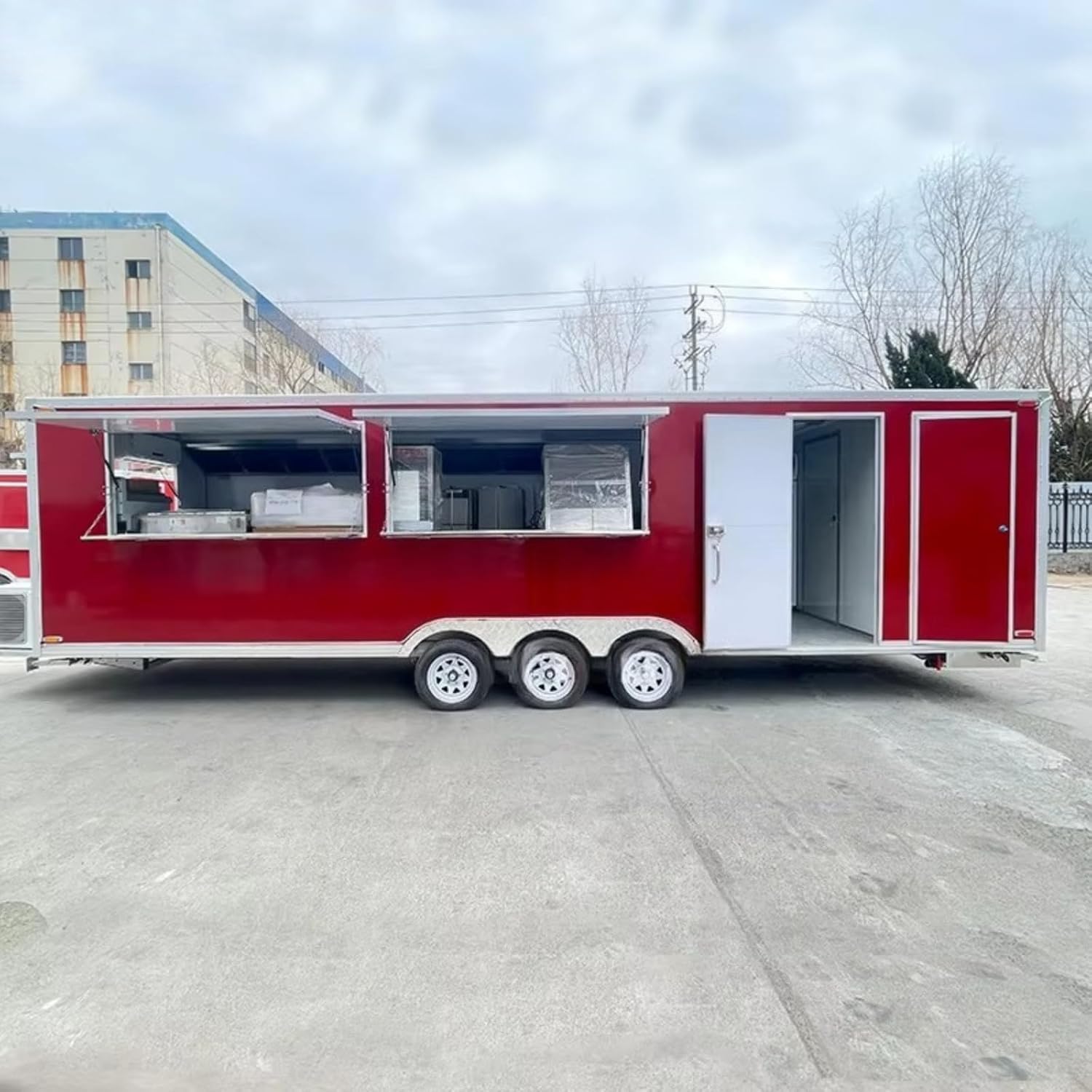 buy fully equipped food truck,fully equipped food truck worth buying,best mobile food truck setup,food truck pros and cons,should I buy a food truck,food truck vs food trailer - detailed features and technical specifications
