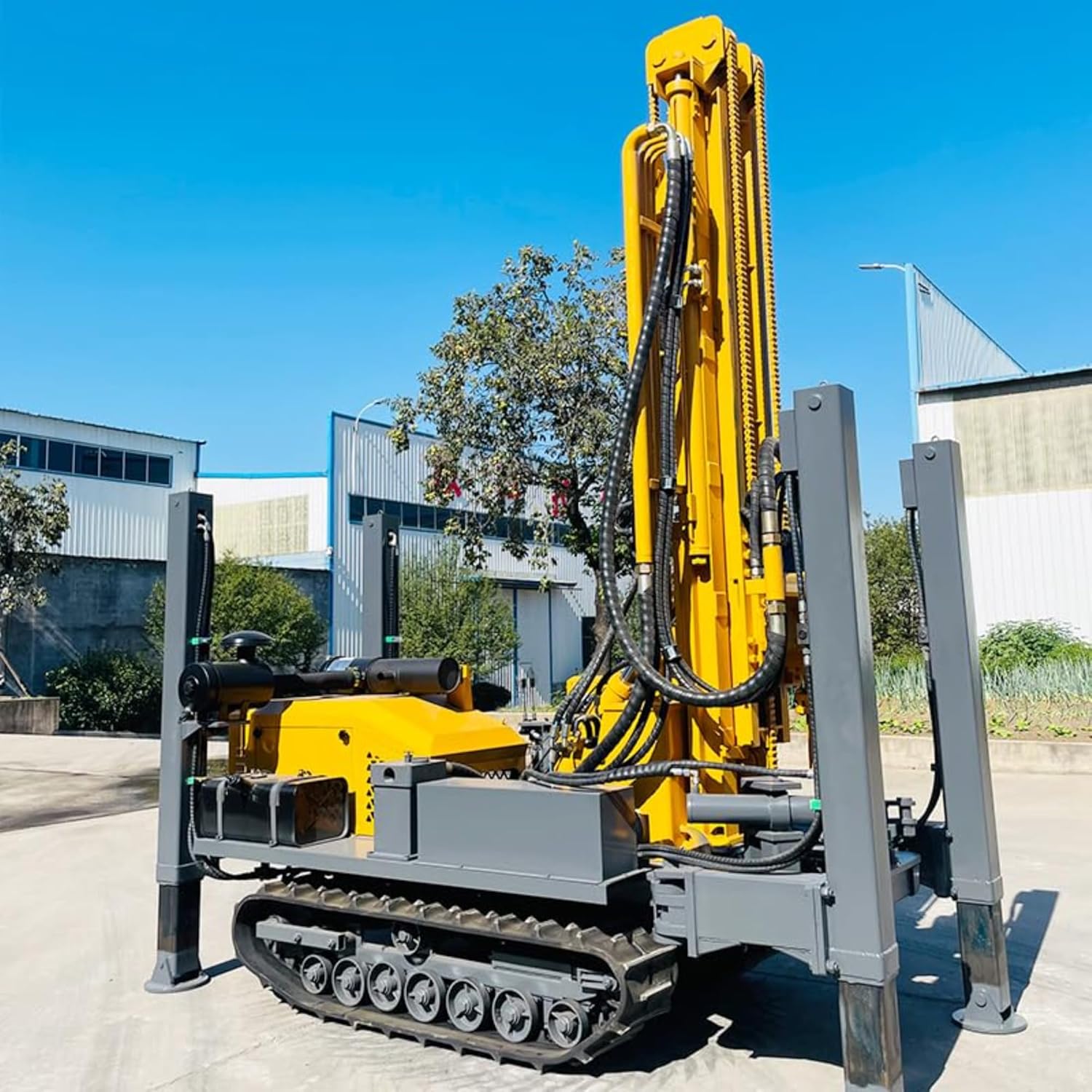 buy hydraulic water well drilling rig,hydraulic drilling rig pros cons,water well drilling equipment worth buying,best hydraulic borehole drilling machine,should I buy a mobile drilling rig,hydraulic vs mechanical drilling rig - detailed features and technical specifications