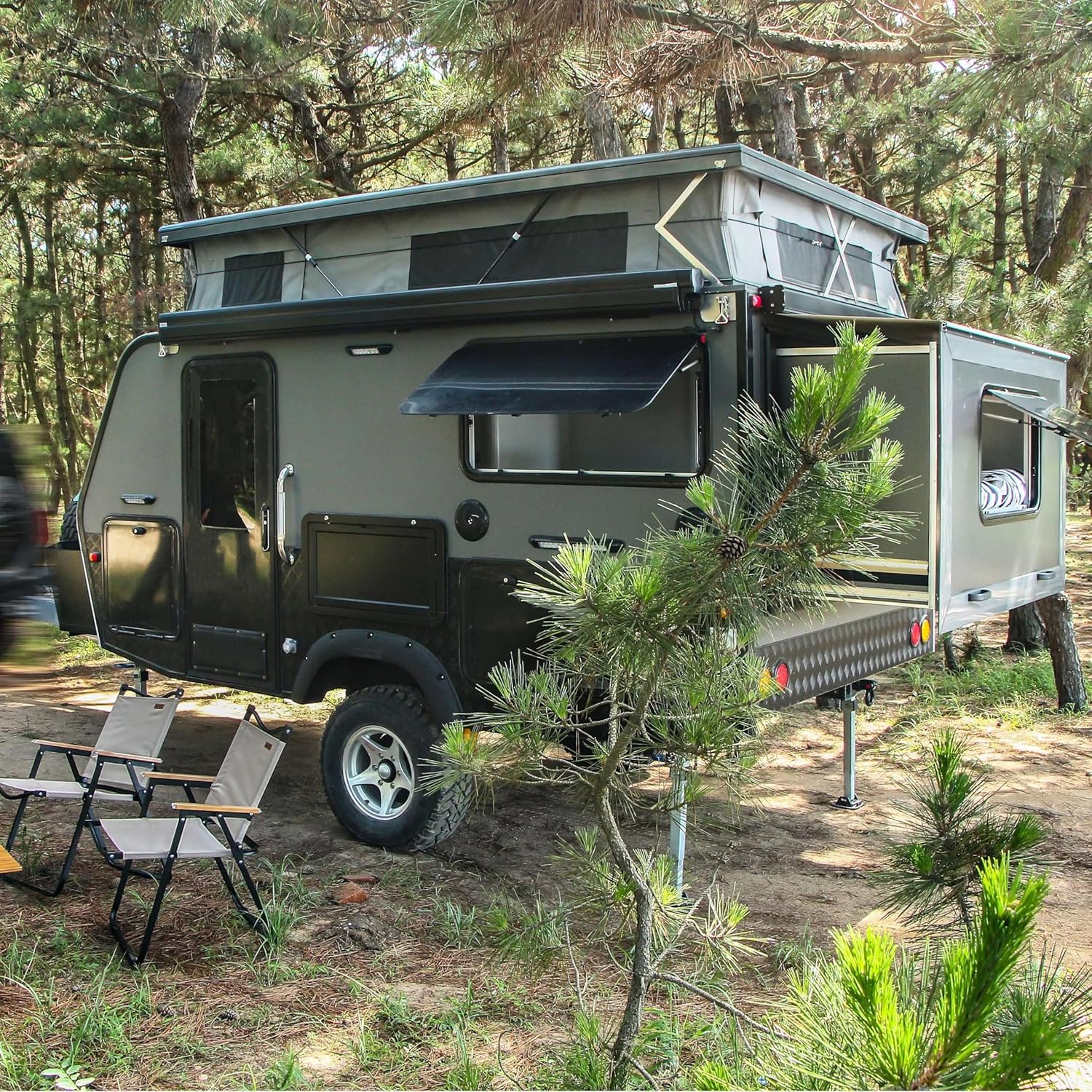 buy mini motorhome trailer,best hard sided pop up camper,mini motorhome trailer pros cons,luxury towable camper worth buying,slide out kitchen travel trailer,should I buy a mini motorhome trailer - detailed features and technical specifications