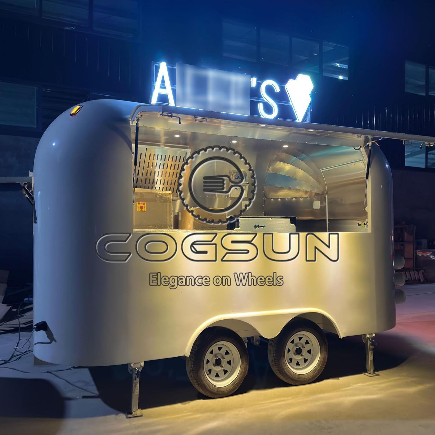 buy mirror food trailer,mirror food trailer worth it,mirror food trailer pros cons,best mobile food trailer,should I buy a mirror food trailer,mirror food trailer vs other trailers performance testing and real-world results