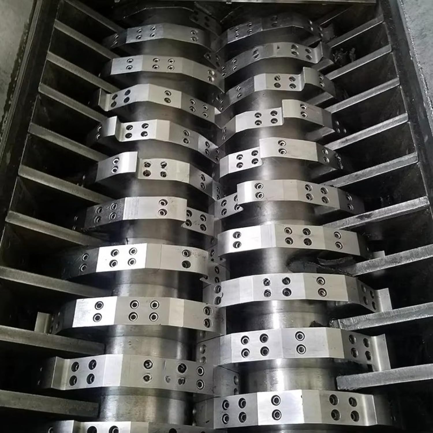 buy tire shredder machine,should I buy a tire shredder,tire shredder machine pros cons,best tire recycling equipment,tire shredder worth buying,tire shredder vs alternatives unboxing and complete package contents