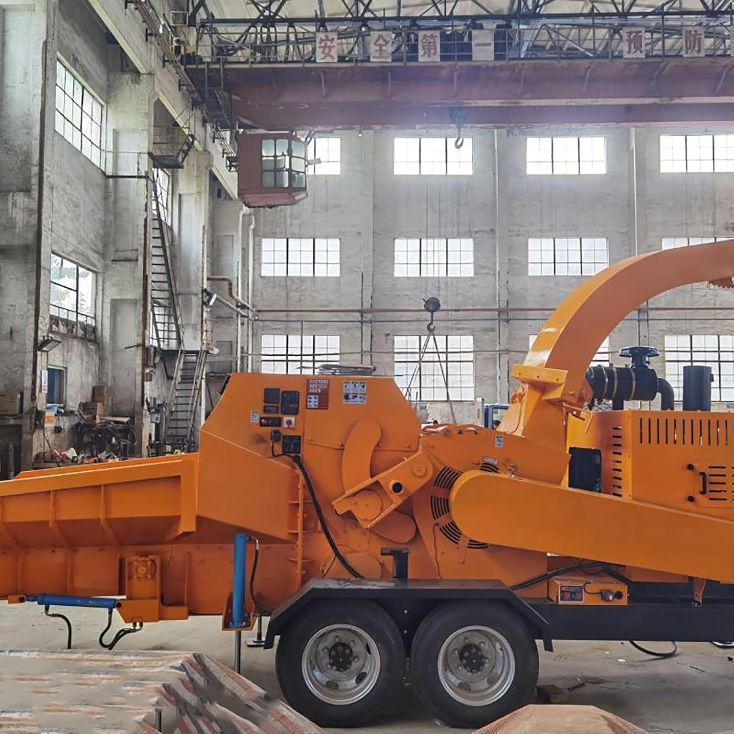 buy towable wood chipper shredder,towable wood chipper worth buying,best heavy duty wood chipper,wood chipper shredder pros cons,should I buy a towable chipper,towable chipper vs stationary performance testing and real-world results